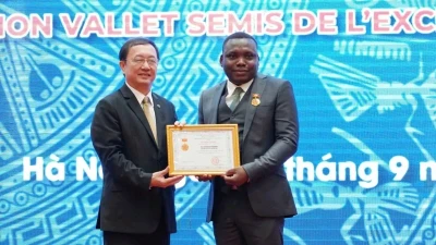 Quỹ Học Bổng Vallet trao gần 50.000 suất học bổng tại Việt Nam