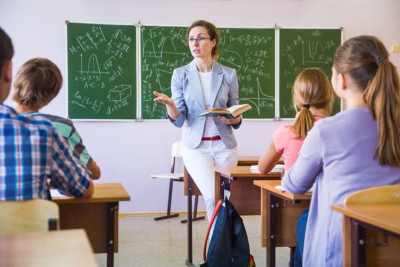 Thúc Đẩy Đổi Mới Trong Giáo Dục: Làm Thế Nào Để Cải Cách Hệ Thống Giáo Dục Toàn Cầu