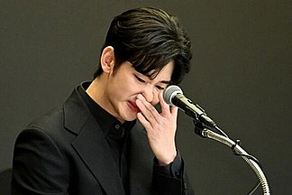 Fan phản đối án phạt với Kim Soo Hyun, hứa hẹn cuộc tẩy chay diện rộng