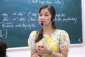 Giáo viên trong thời gian đi học tập trung có được hưởng phụ cấp thâm niên?