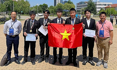Học sinh Việt Nam đạt thành tích chưa từng có tại Olympic Vật lý châu Âu
